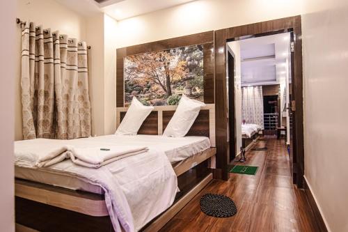 Hotel Aarohi — Unknown City — photo 3