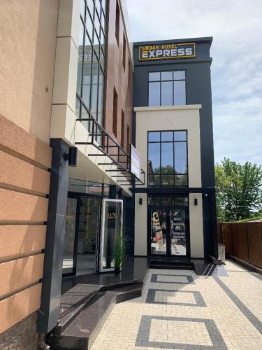 Urban Hotel Express in Ungheni, Moldova