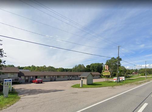 Happyland Inn — hotel in Orillia