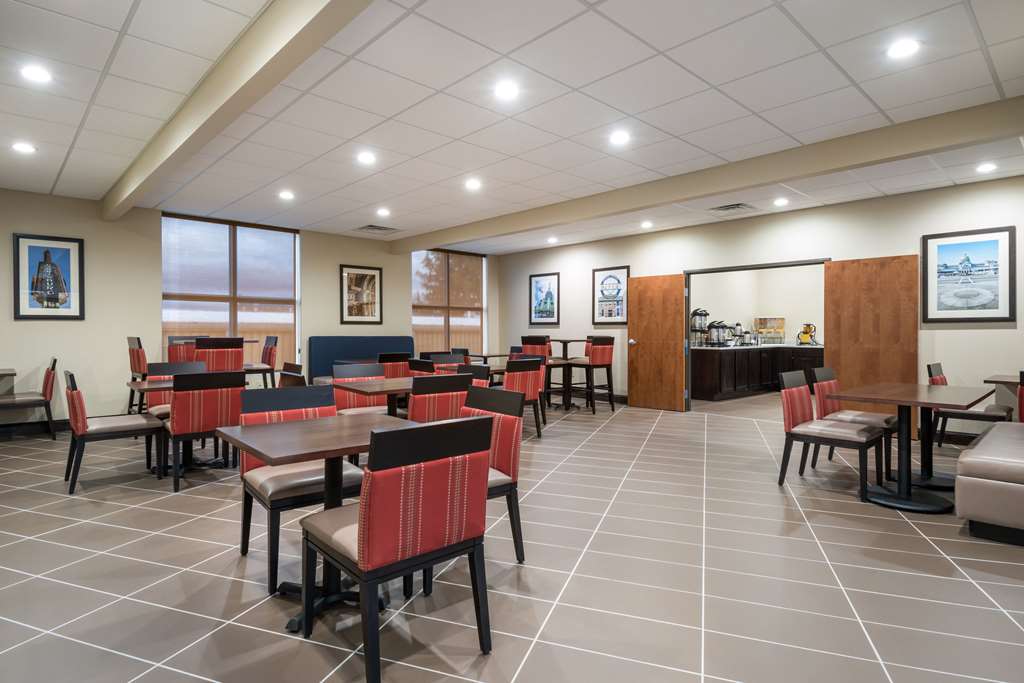 Comfort Inn & Suites Harrisburg Hershey West - photo 40