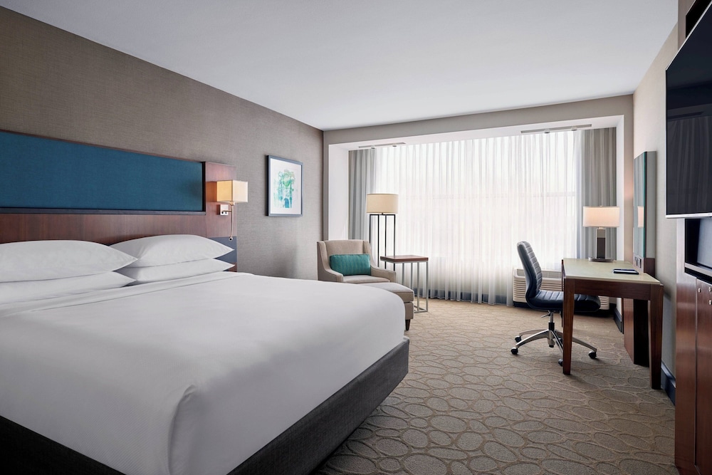 Delta Hotels by Marriott Milwaukee Northwest - photo 3