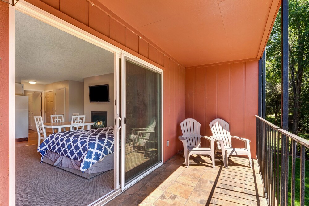 Bend Riverside Inn & Suites - photo 288