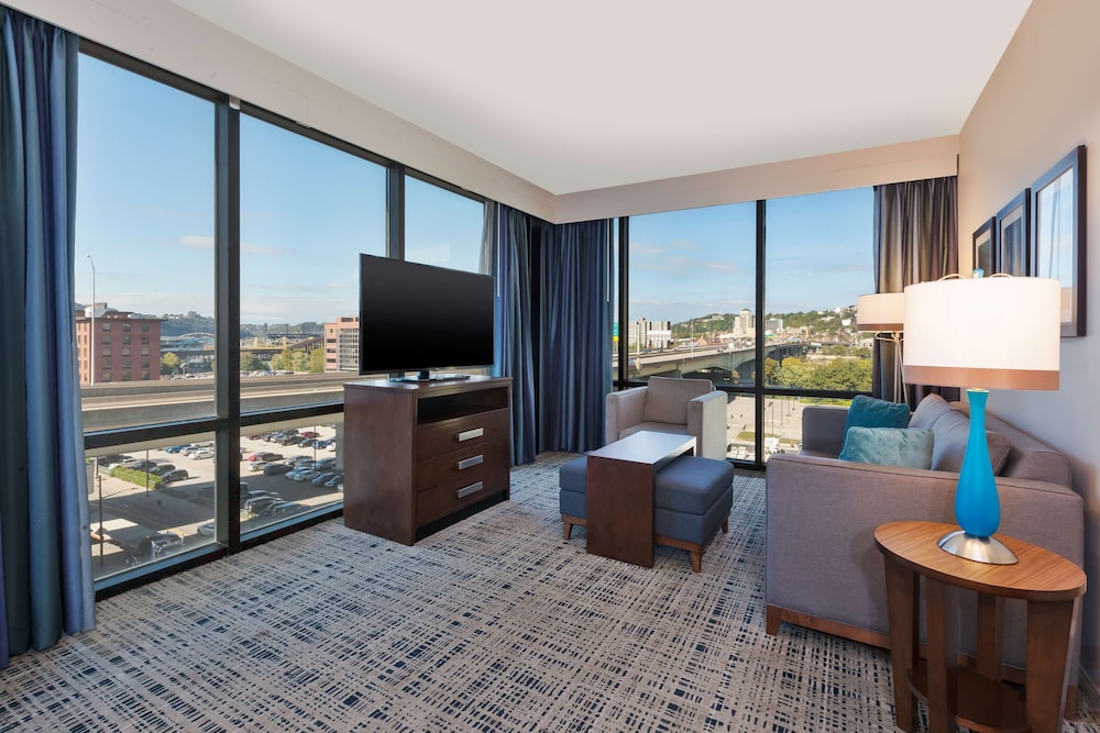 Homewood Suites by Hilton Pittsburgh Downtown - photo 2