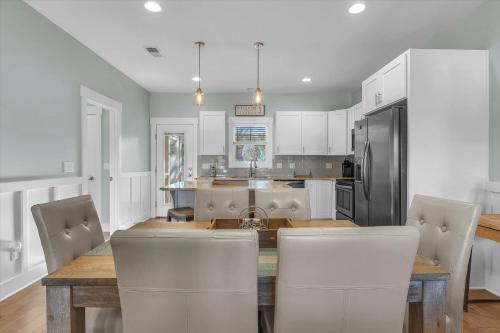 All Summer Long by Oak Island Accommodations - photo 36
