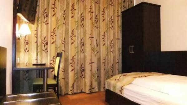 Airport Hotel 33 Echterdingen Stuttgart Messe — Leinfelden Echterdingen