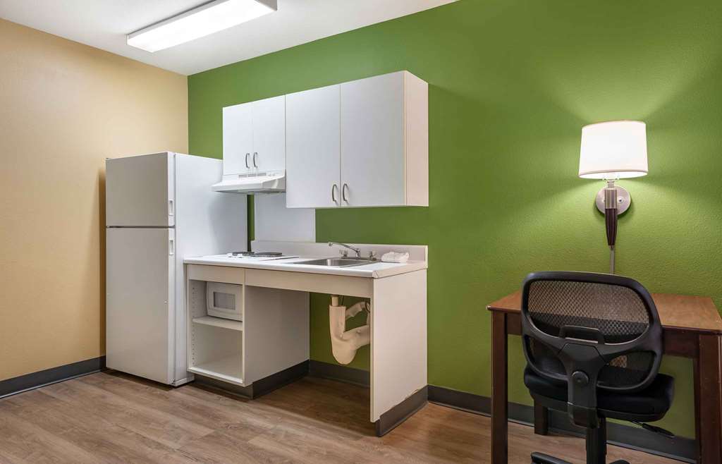 Extended Stay America Suites Colorado Springs West - photo 27
