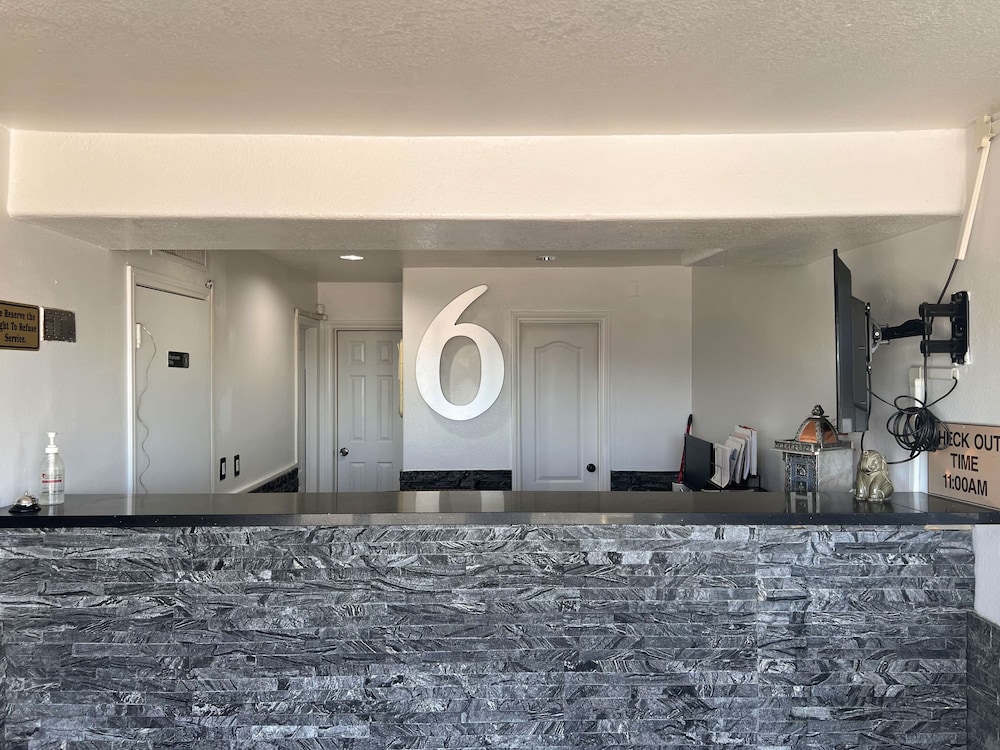 Motel 6 Henderson NV - photo 2
