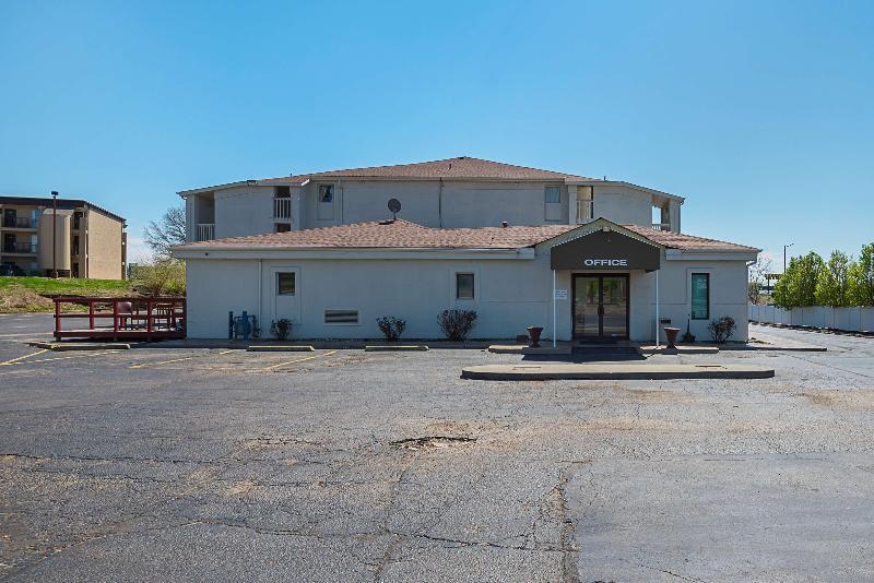 Motel 6 Blue Springs MO - photo 4