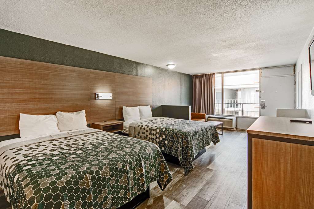 Econo Lodge And Suites Bricktown - photo 17