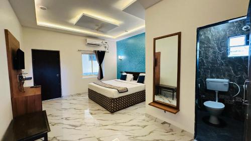 Royal suites - carbon neutral hotel in Calangute