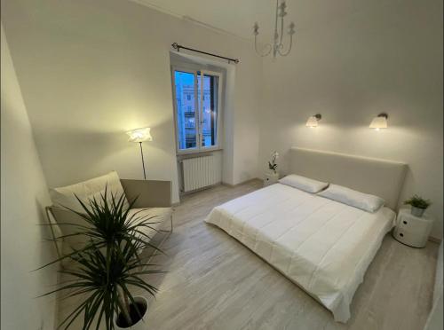Colosseum Lindarella Home — 4-Star Luxury Hotel in Rome, Italy