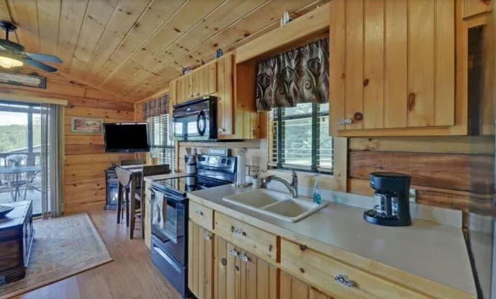 Copperhead Lodge and Resort Cabin Rentals - photo 19
