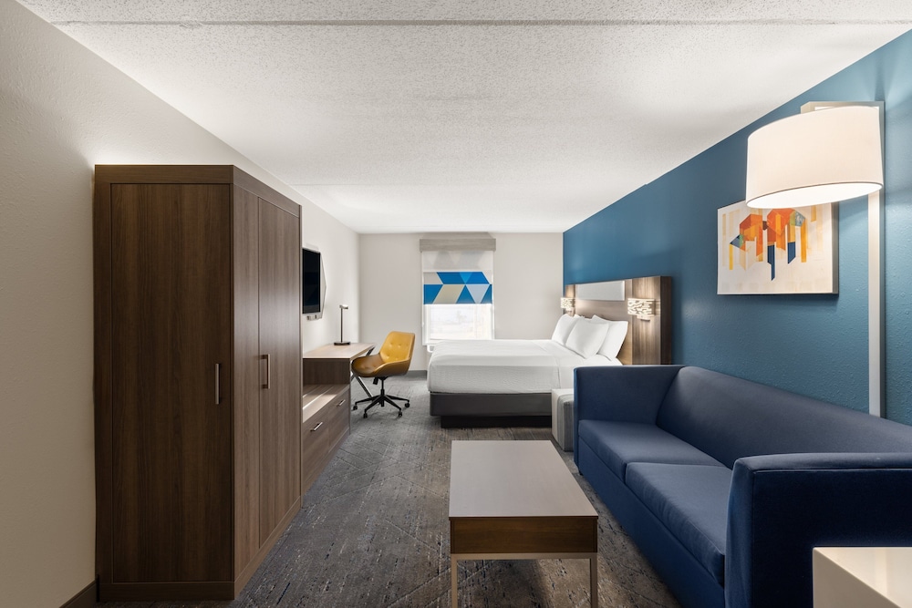 Holiday Inn Express Hotel & Suites Danbury I 84 by IHG - photo 15