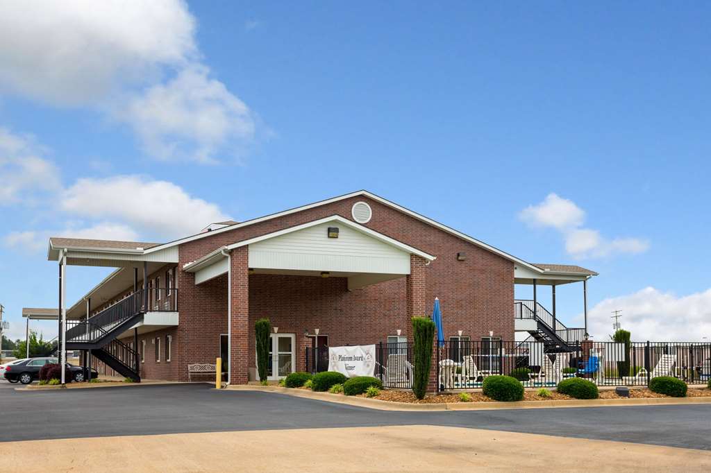 Econo Lodge Inn & Suites Searcy - photo 3