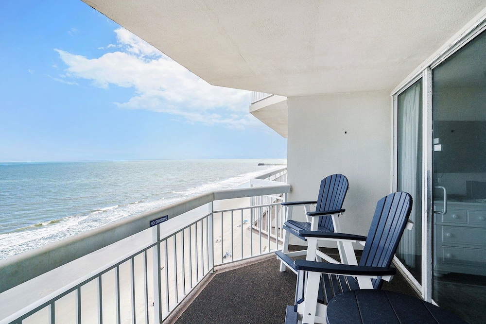 1011 Waters Edge Resort 2 Bedroom Condo by RedAwning - photo 28