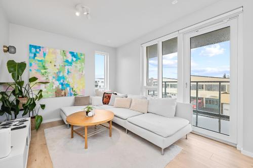 Peaceful new apt next to Sky Lagoon
