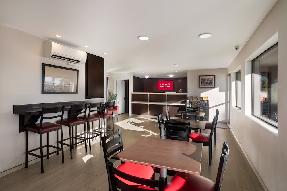 Red Roof Inn Stockton - photo 24