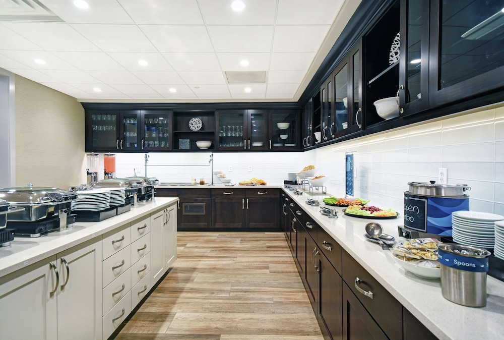 Homewood Suites by Hilton Denver Int'l Airport - photo 34