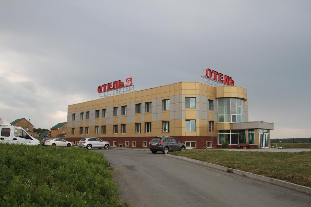 Rus - carbon neutral hotel in Unknown City