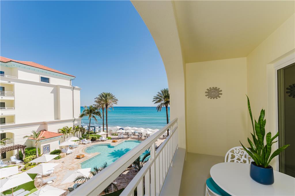 Eau Resort & Spa - photo 19
