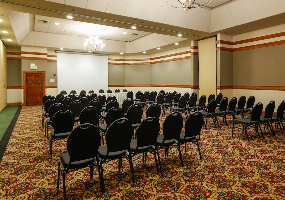 Holiday Inn West Yellowstone by IHG. - photo 168