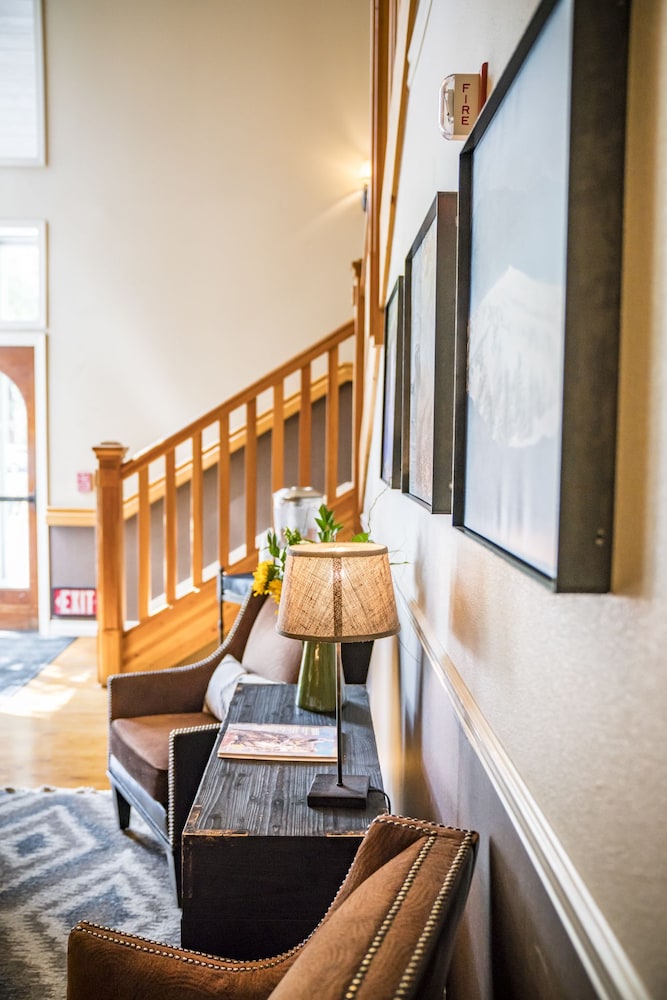 Pine Ridge Inn - photo 3