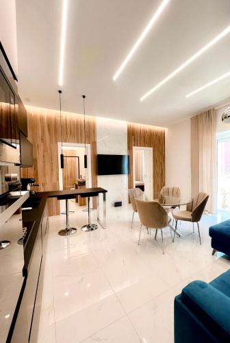 Doryana Luxury — 4-Star Luxury Hotel in Naples, Italy