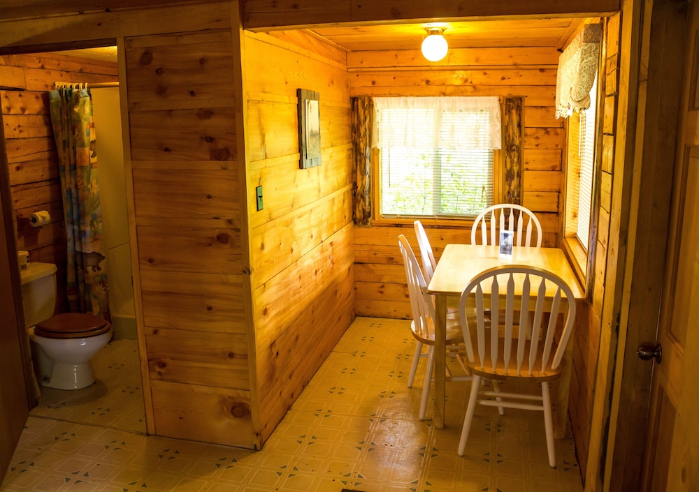 Midnight Sun Log Cabins - photo 79
