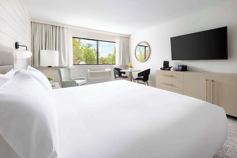 The Pell Part of JdV by Hyatt - photo 10