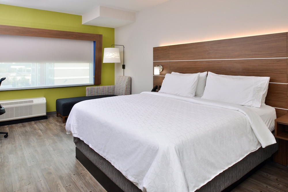 Holiday Inn Express Orlando South Park by IHG - photo 25