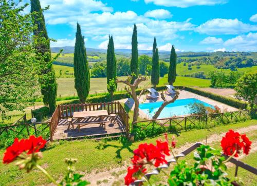 Agriturismo Galgani 12th Century House Private Pool and Park VIP Concierge — 4-Star Luxury Hotel in Chiusdino, Italy