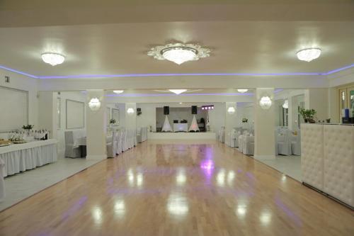 Opolanka Restauracja Hotel — Opole