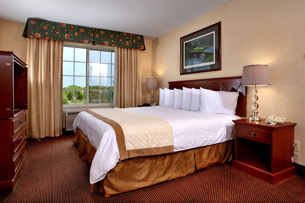 The Lotus Suites at Midlane - photo 12