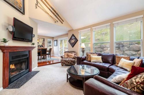 Wasatch Retreat Pool Table Ping Pong & Arcade — hotel in Cottonwood Heights