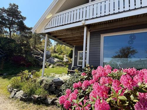 Skjult perle ved havet in Sogne, Norway