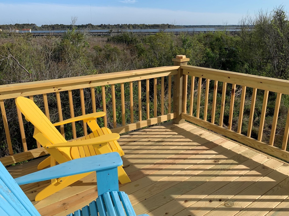 Sunset Bay - carbon neutral hotel in Sneads Ferry
