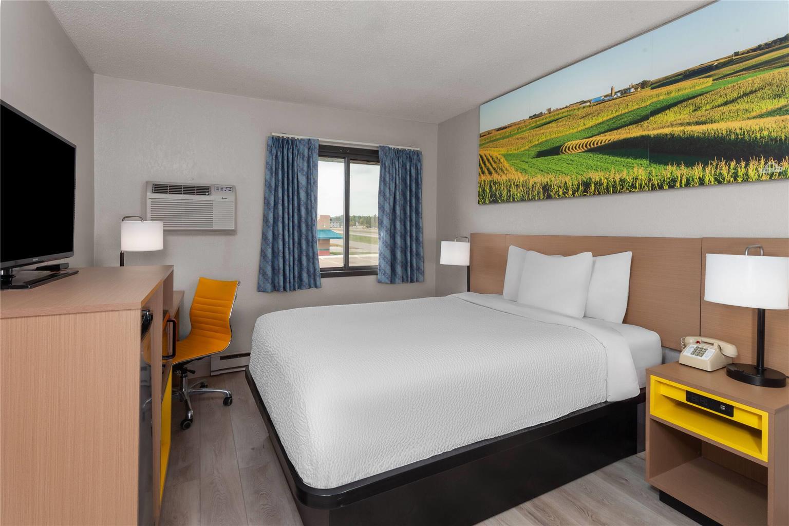 Days Inn by Wyndham Mason City - photo 12