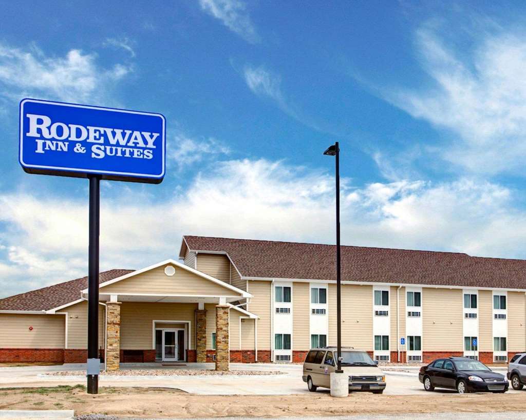 Rodeway Inn & Suites - photo 3