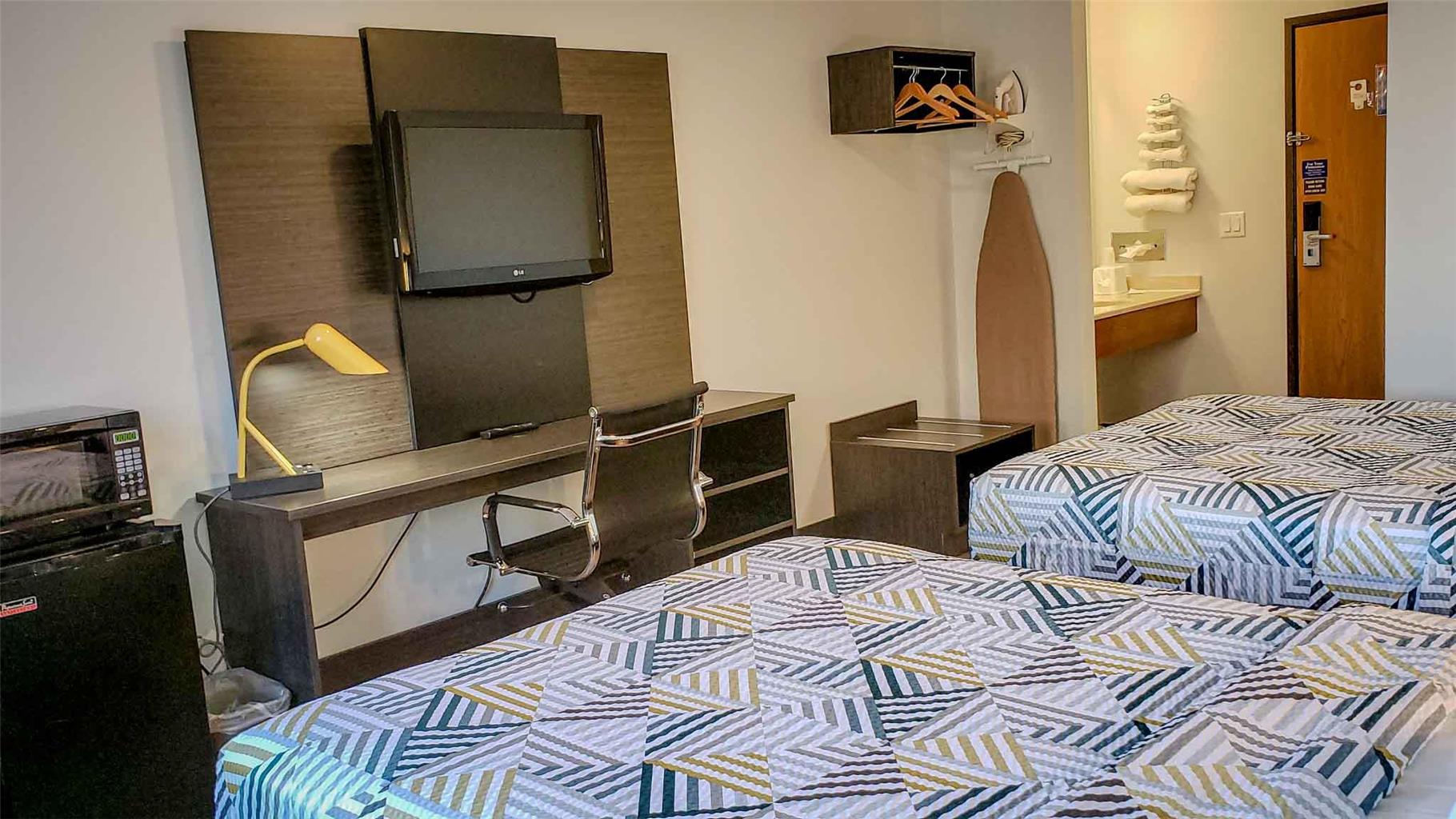 Motel 6 Kewanee IL pet-friendly hotel Kewanee
