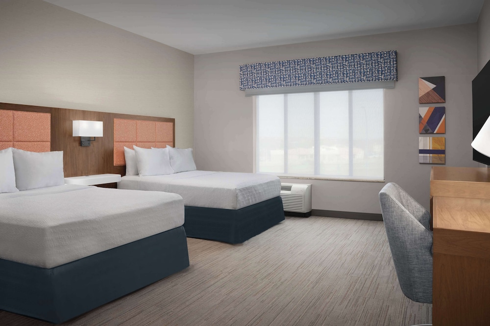 Hampton Inn & Suites Williston - photo 9