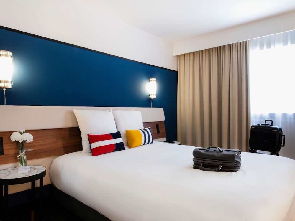 Mercure Caen Centre Port de Plaisance in Caen, France