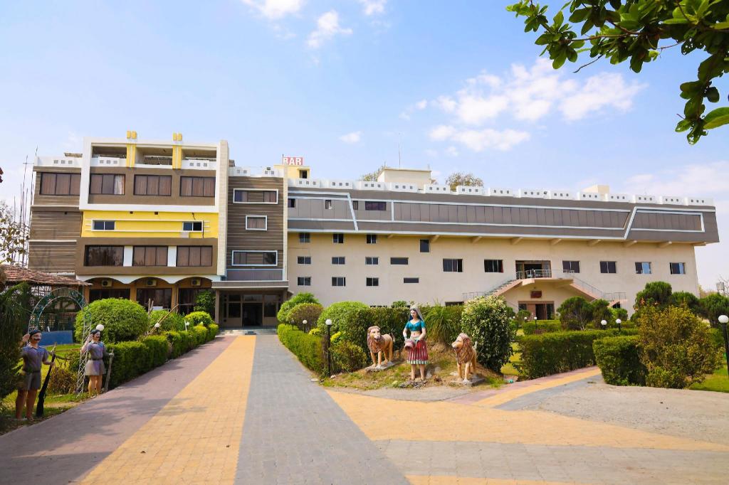 Hotel Sunrise N Resorts — hotel in Nagpur