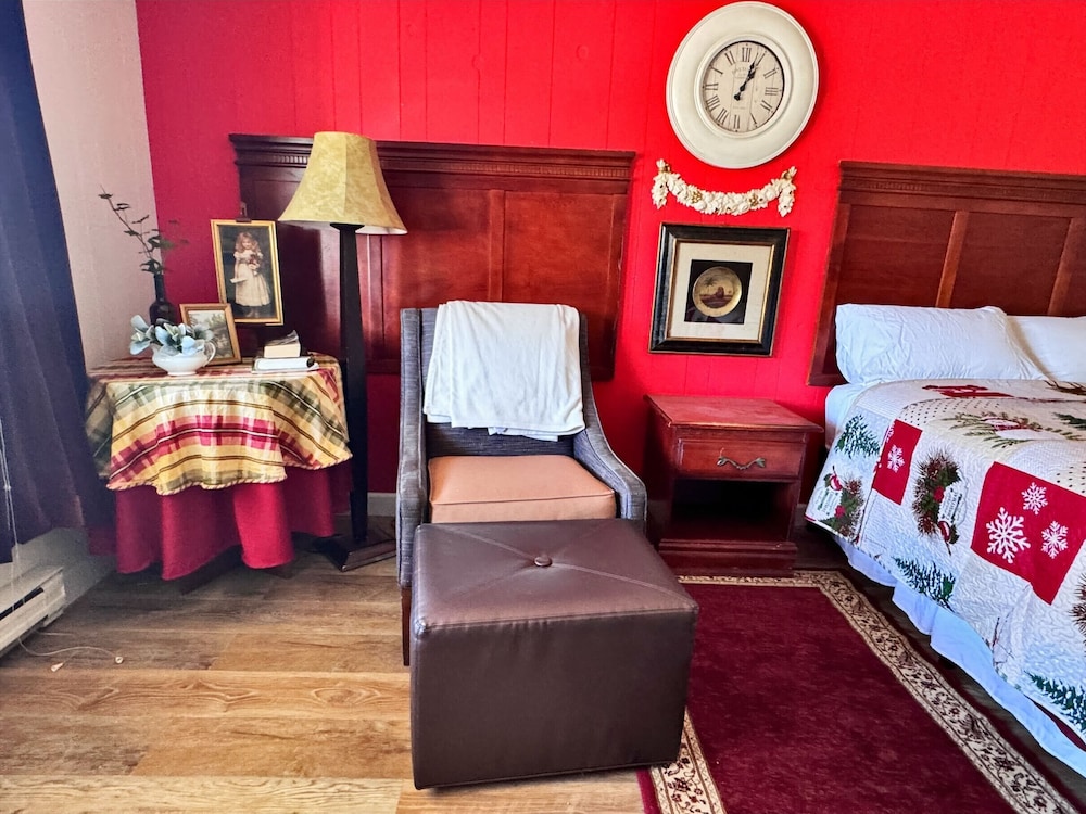 Chesterfield Hotel by OYO Hwy 9 - photo 16