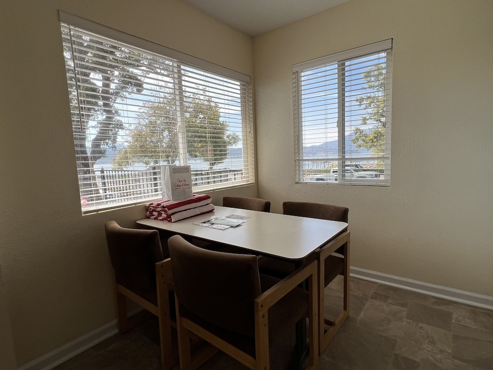 Clear Lake Cottages & Marina - photo 43