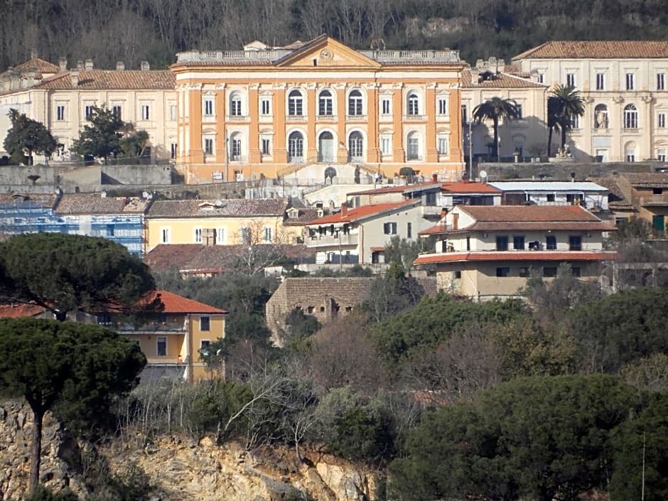 Caserta Royale Apartment — 4-Star Luxury Hotel in Caserta, Italy