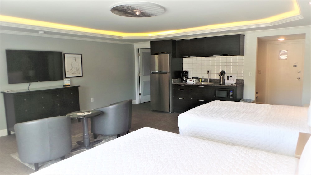 Island House Hotel - photo 12