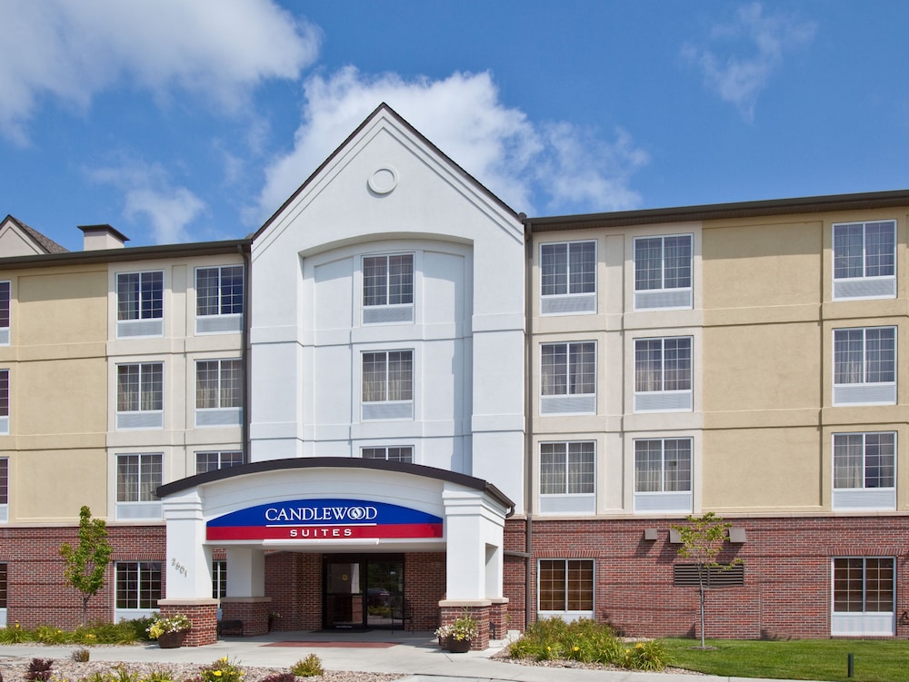 Candlewood Suites Omaha Airport an IHG Hotel - featured photo