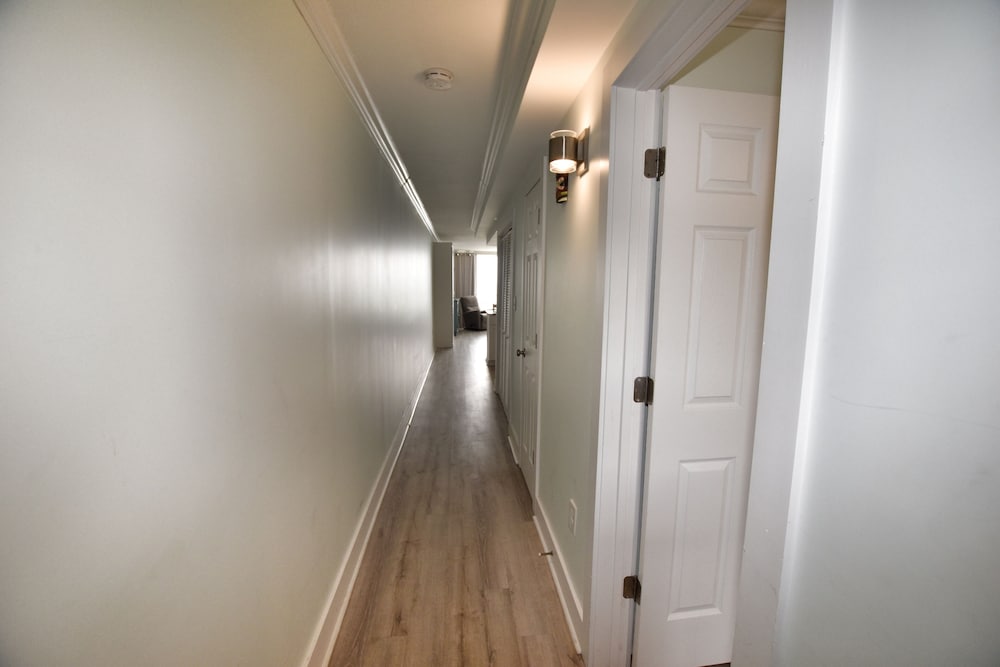 1109 Waters Edge Resort 1 Bedroom Condo by RedAwning - photo 31