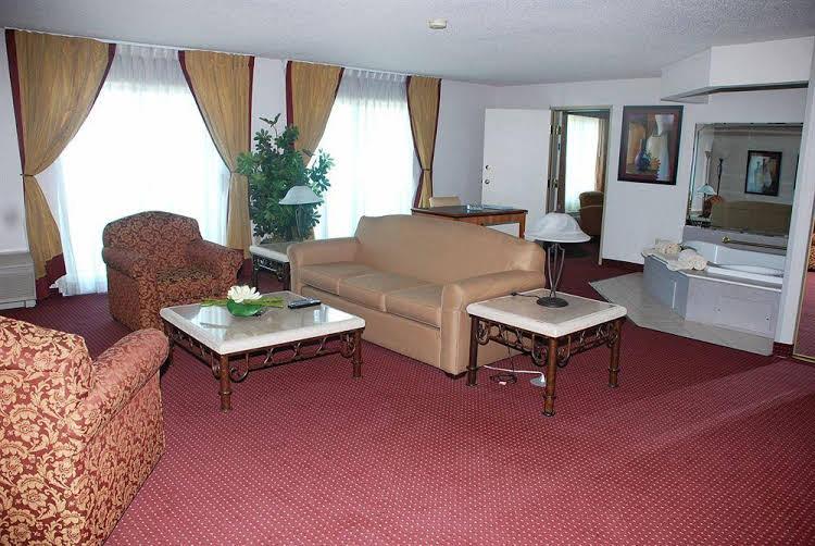 Majestic Star Casino & Hotel - photo 9