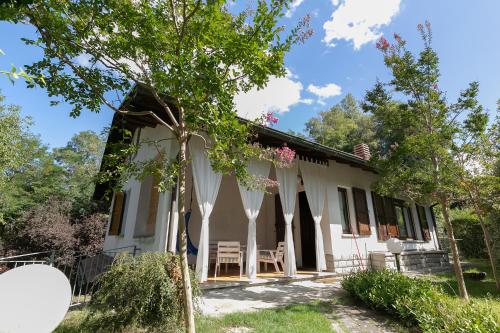 Villa Ferrari — 4-Star Luxury Hotel in Serramazzoni, Italy